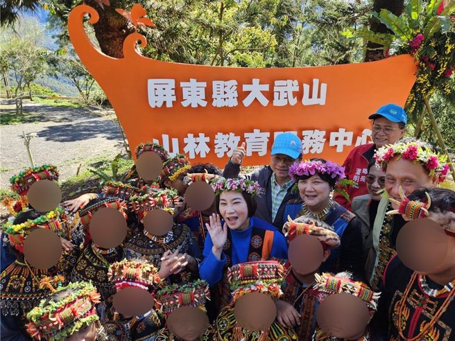 由旧泰武国小活化改建而成的屏东县大武山山林教育服务中心15日正式启用。（罗琦文摄）