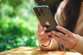 iPhone「預設功能」快關掉 帳密、信用卡資料恐被盜光