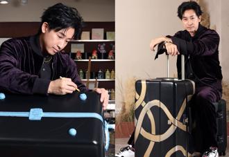 專訪》Darren行李箱作畫「箱滿金蛇」！ 預告蛇年海外飛不停