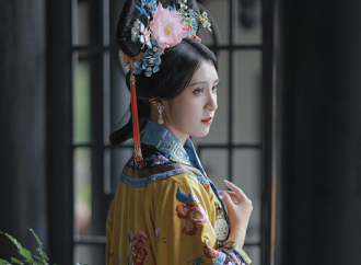 清末婉容皇后私通侍衛產女 孩子遭溥儀扔鍋爐燒死