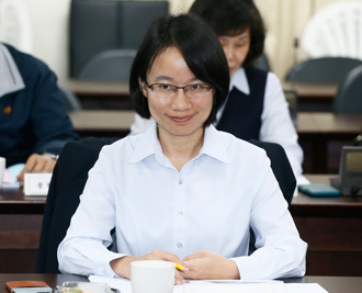 吳音寧在氣爆會議笑到歪？游淑慧：要刪減的是中辦這2人