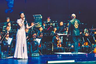 洪佩瑜隔13年再唱〈無言花〉續前緣