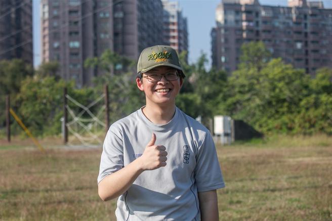 建國高級中學3年級學生闕帝歐。（記者林睿奕攝）