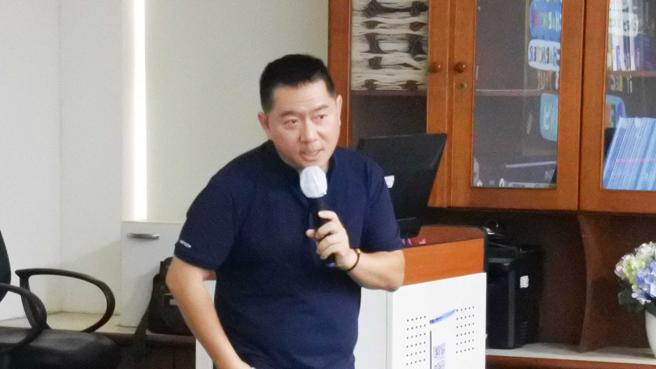 國立臺中教育大學教授陳延興直言，「專案教師」便宜行事的風氣盛行與年金改革大刀一揮之下，會讓更多學術型學生拒絕投入博士研究，「掏空高教」絕非危言聳聽。（圖／翻攝自國立台南大學網站）