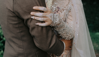 姊婚禮前一天離家逃跑 妹慘變新娘「嫁給姊夫」