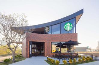 星巴克特色門市再添1 布袋戲重鎮虎尾清雲店粉墨登場