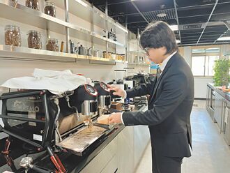 玄奘餐旅管理系 適性發展學生潛能