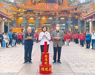 五股開臺尊王過爐 萬人見證