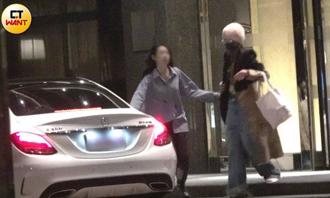 藝人外出包緊緊 A-Lin口罩搭毛帽偽裝 金城武只露「一線眼」