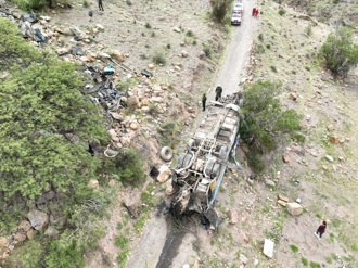 影》玻利維亞巴士墜800m深懸崖 至少31死畫面曝光