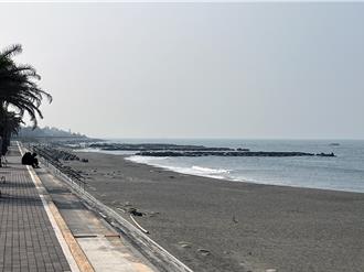 「台南最美海岸」沙灘流失 水利署擬斥2.8億設離岸堤養灘
