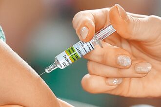 追加10萬劑公費流感疫苗 2／20開打