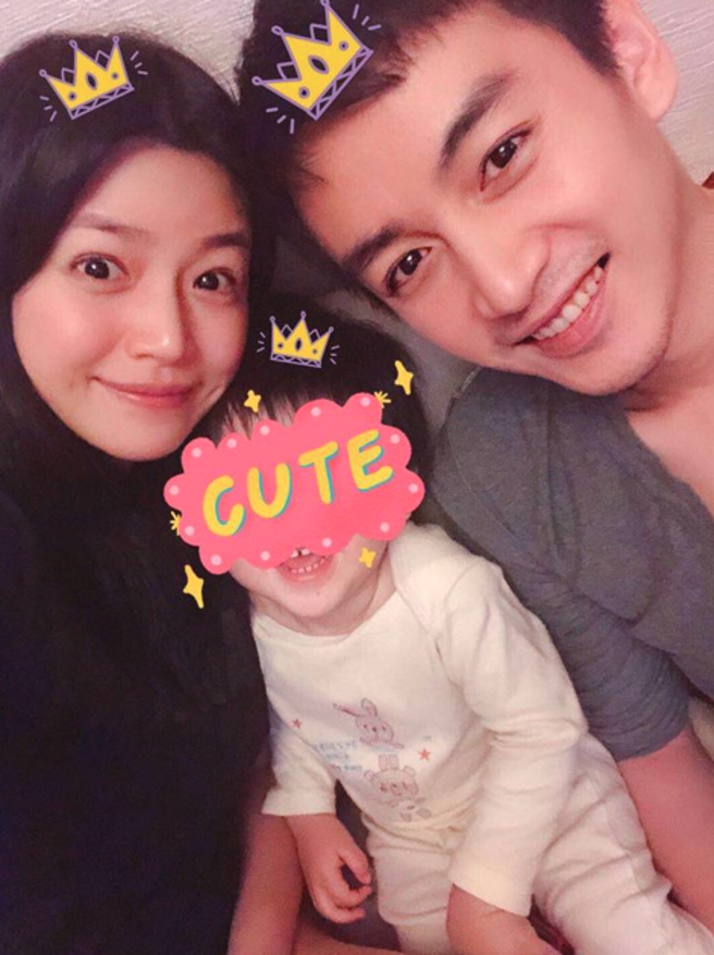 陈妍希、陈晓婚后育有一子。（陈妍希IG）