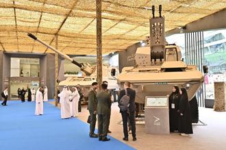 阿布达比国际防务展揭幕  新锐武器秀实力