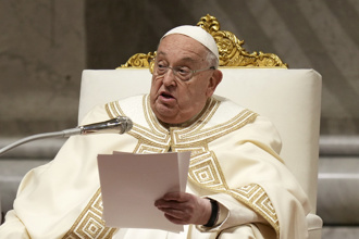 88歲教宗曝「恐熬不過」 傳健康惡化劇痛 急預備接班之爭