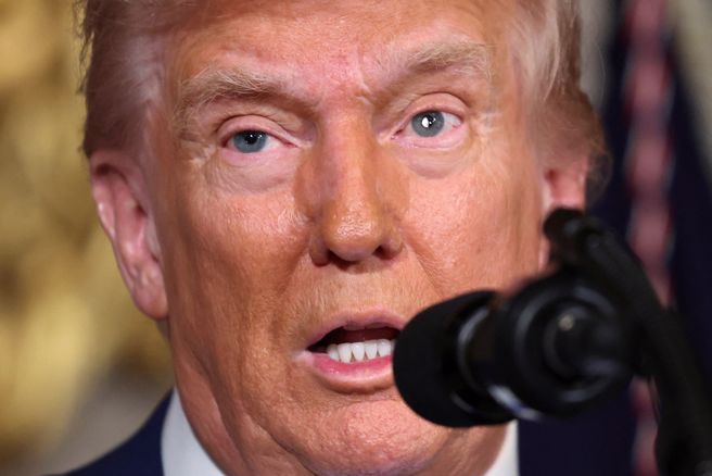 川普大打關稅戰，使各國政府與企業相當緊繃。（圖／路透社）