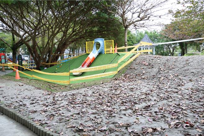 花莲县吉安乡公所透过中央补助及自筹款共近350万元经费，改善永安村荣安公园设施，并新设儿童游戏组合游具，工程预计5月完工，待取得儿童游戏场认证后即开放使用。（吉安乡公所提供／罗亦晽花莲传真）
