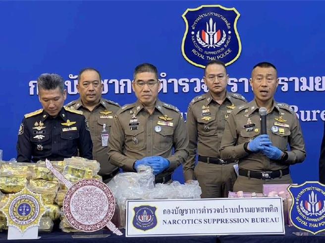 桥头地检署与台湾、泰国警方合作，在泰国北榄府破获一处毒品仓库，当场查获201公斤安非他命及225公斤高浓度大麻膏，市值超过新台币7亿元。（桥检提供／林雅惠高雄传真）