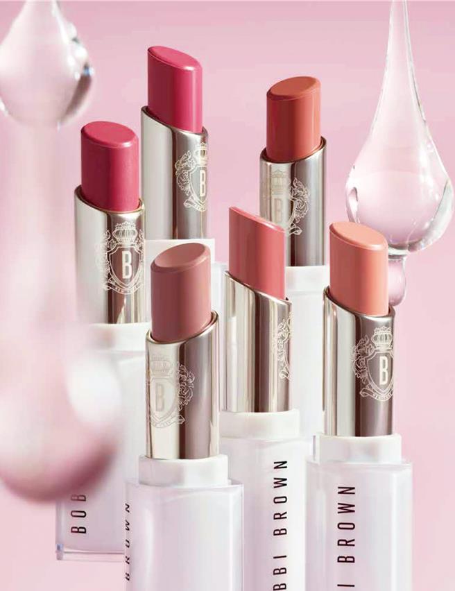 SOGO忠孝馆、復兴馆BOBBI BROWN晶钻釉光水唇膏，每支1300元。（SOGO提供）