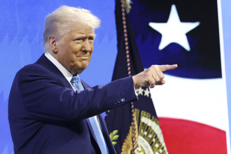 川普警告马斯克：赴印度设厂避税 对美国不公平