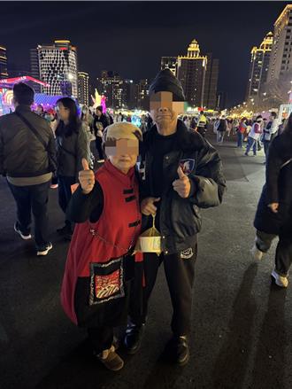 7旬夫妻逛燈會走散 中壢警迅速動員助團聚