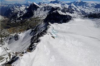 全球冰川23年流失6.5兆吨冰 海平面上升2公分