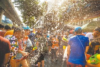 泰爆变种M痘 先打疫苗再玩泼水节