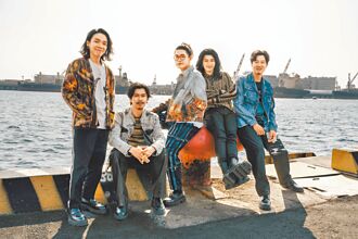 麋先生獻彩蛋〈去飛翔〉拍出高雄之美