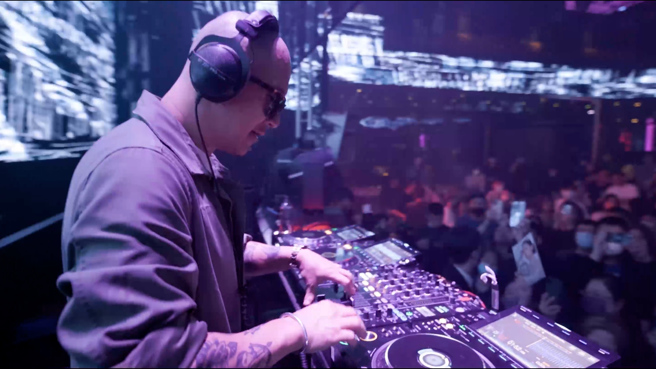 具俊晔深陷丧妻悲伤，DJ秀宣布无限期暂停。（图／宽宏艺术提供）