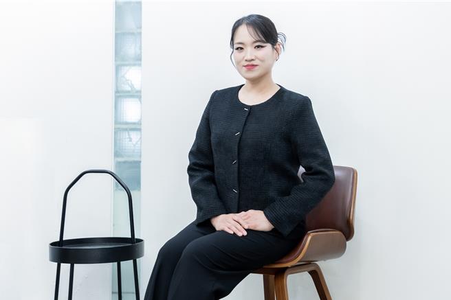 郑智善20日举办记者会，宣告签约台湾经纪人。（大浩娱乐行销股份有限公司提供）