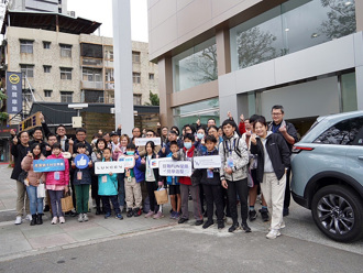 龍華科大攜手業界 打造電動車見學團 培育未來技職人才