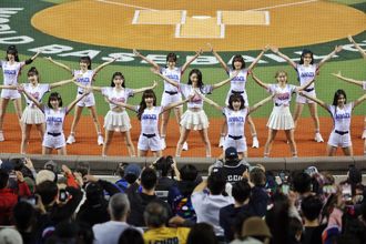 WBCQ》韩啦啦队齐聚大跳「台湾尚勇」 她紧张吐：每天只睡2小时