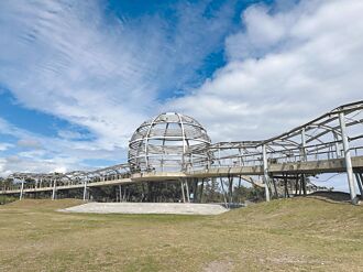 向陽樹萬盞燈 點亮台東新地標