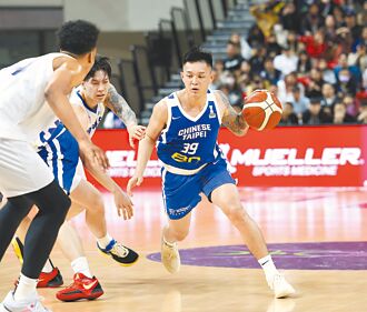 亞洲盃男籃資格賽》盧峻翔致命一擊 我扳倒菲律賓