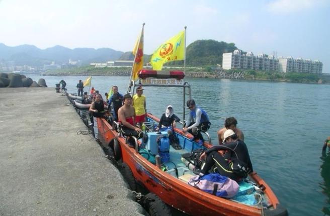 基隆被称为「救难妈妈」的基隆市救难协会前理事长何碧云15日离世，何生前热心公益，捐助「碧云号」协助救难。（王铭祥提供／徐佑升基隆传真）