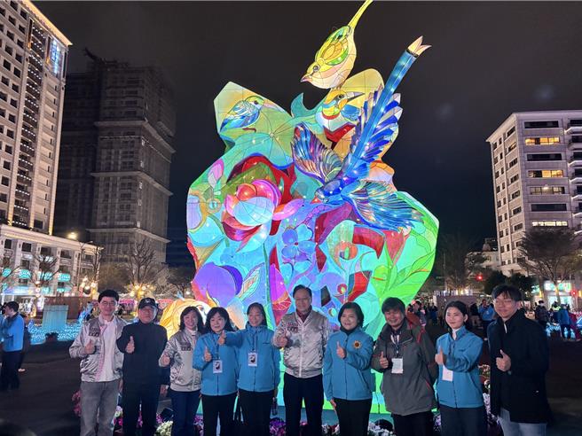2025台湾灯会在桃园进入倒数，21日云林县长张丽善率领团及北港朝天宫，约 50人来访，并进行双方城市交流。（廖姮玥摄）