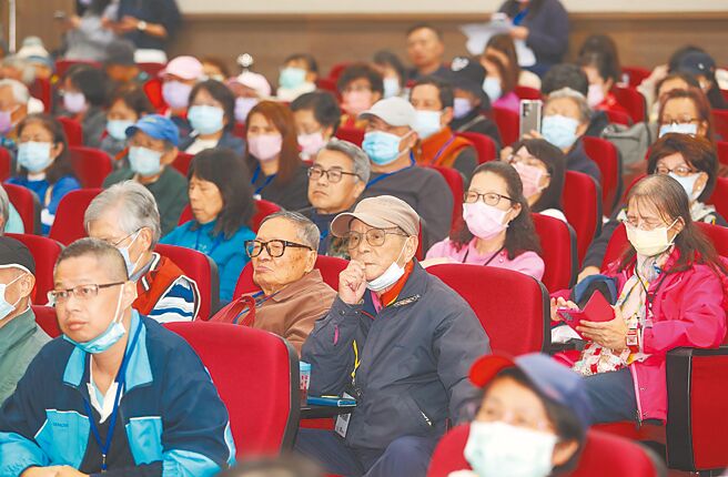 旺旺中时「预防医学 心血保卫站」讲座，台下民眾认真听讲。（陈君玮摄）