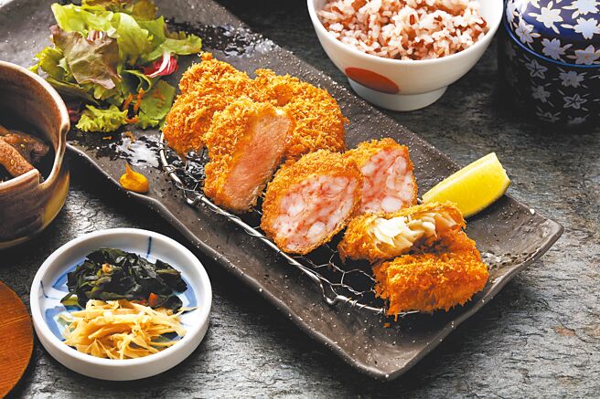 全民相挺Team Taiwan，至勝勢日式豬排大巨蛋店用餐有好禮相送。（慕里諾餐飲集團提供）