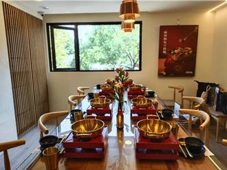 林聰明沙鍋魚頭插旗鍋物市場 「聰明鍋」今嘉義小天母開幕 