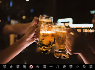 4人喝百瓶酒！江苏男酒后KTV呕吐坠楼亡 家属求偿结果出炉