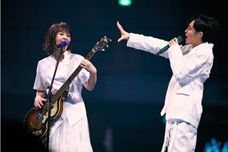 蘇打綠演唱會青峰3度淚崩  獻上新歌神秘嘉賓曝光