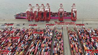 SCFI連6跌 航商3月未漲先打折