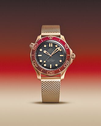 歐米茄海馬潛水腕錶亮相