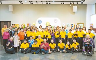 唐氏症畫家陳舒妏 創作秀熱情