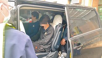 雪隧爆胎不停車 赫見擠11非法移工