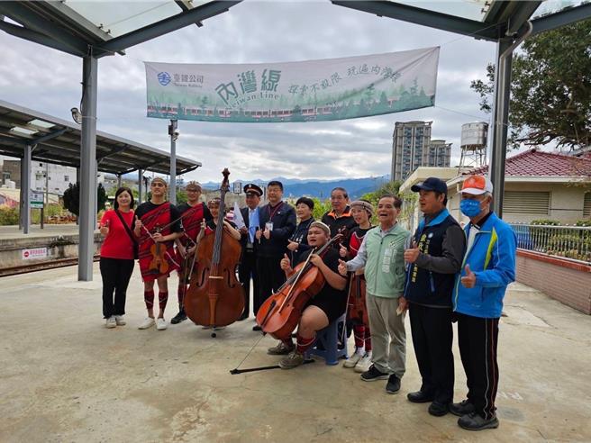 亲爱爱乐弦乐团带来精湛演出。（台铁公司提供／蔡明亘台北传真）