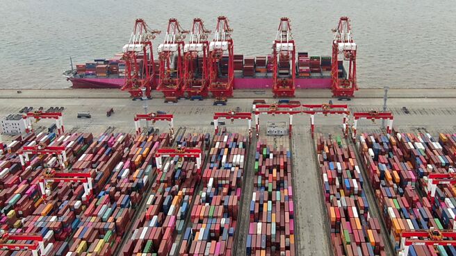 大陆年后復工不如预期，上海出口运价指数SCFI连六跌。图／美联社