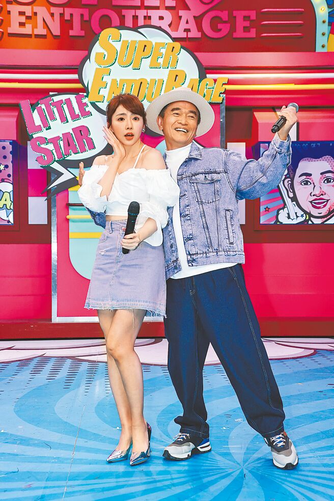 外型亮麗的宋羽葤（左）曾跟吳宗憲一起主持。（資料照片）