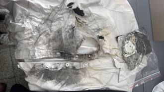 磁吸行动电源突爆炸 受害女公布厂牌 网：以前就有案例