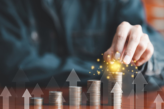 钢铁、DRAM短多下车能捡吗？蔡明彰给答案 点评中钢、大成钢、南亚科等6檔 1族群接棒